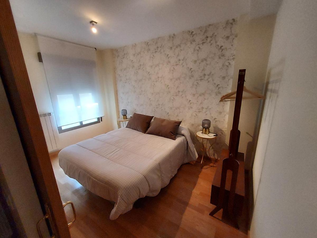 Irimo Apartment Тудела Екстериор снимка