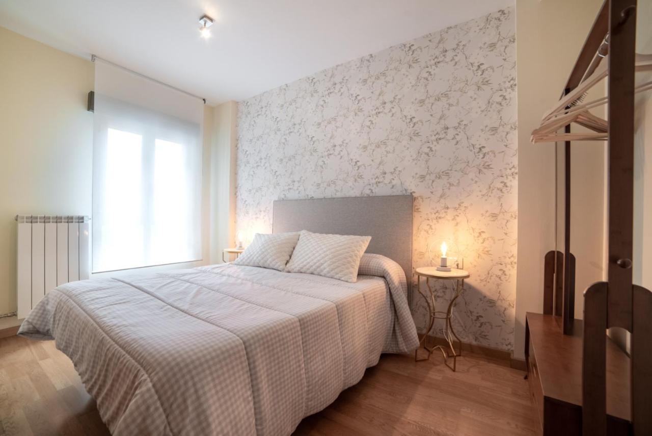 Irimo Apartment Тудела Екстериор снимка