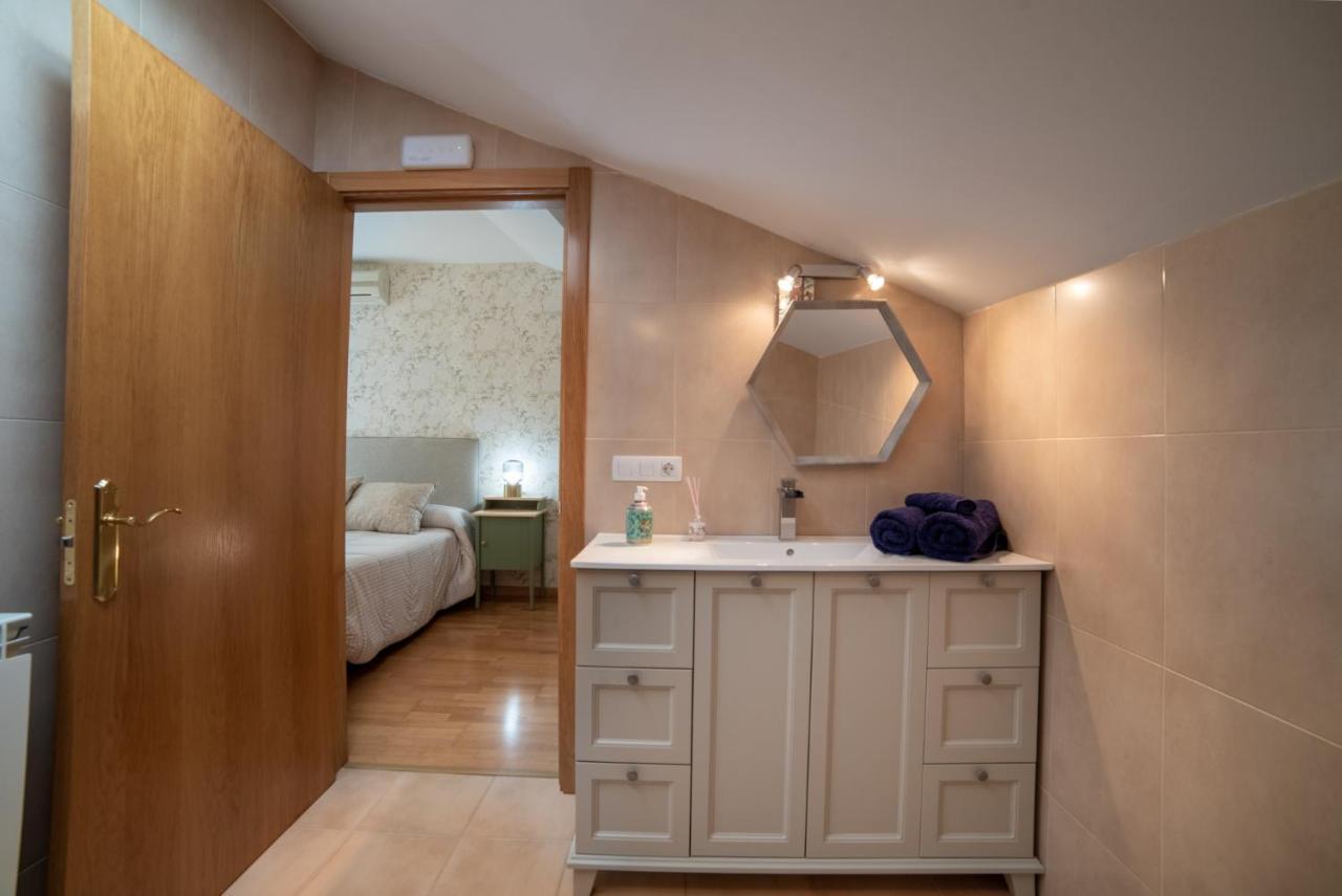 Irimo Apartment Тудела Екстериор снимка