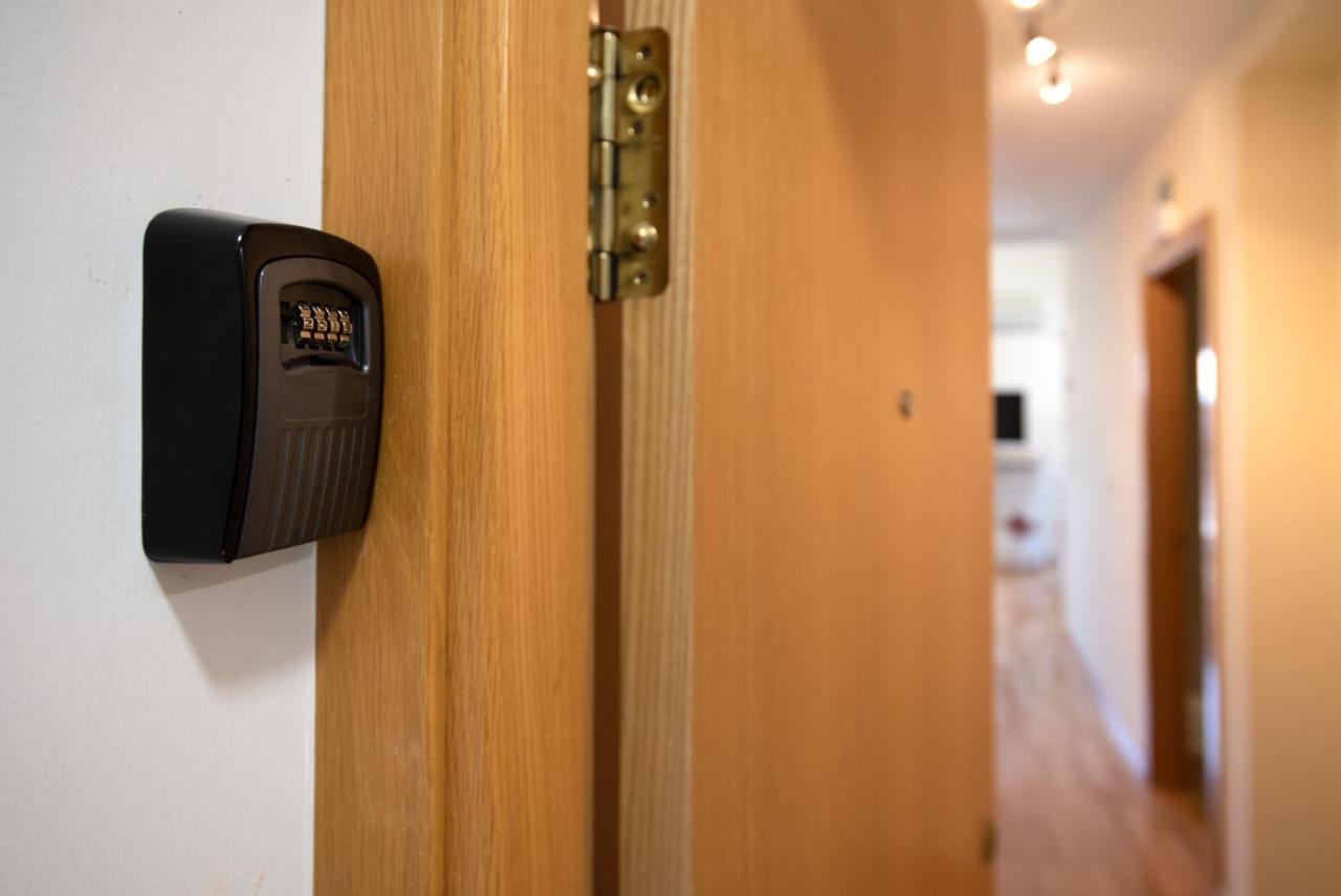 Irimo Apartment Тудела Екстериор снимка